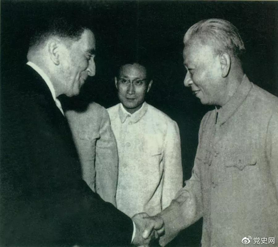 1964127գз⽻ϵͼΪפʹϯݽ顣