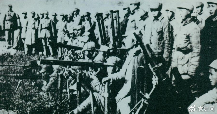 19451011Сƽʲȡƽս۵ʤͼΪƽս۲սӼɻ